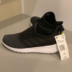 Women’s Adidas Lite Racer Slipon size 8.5